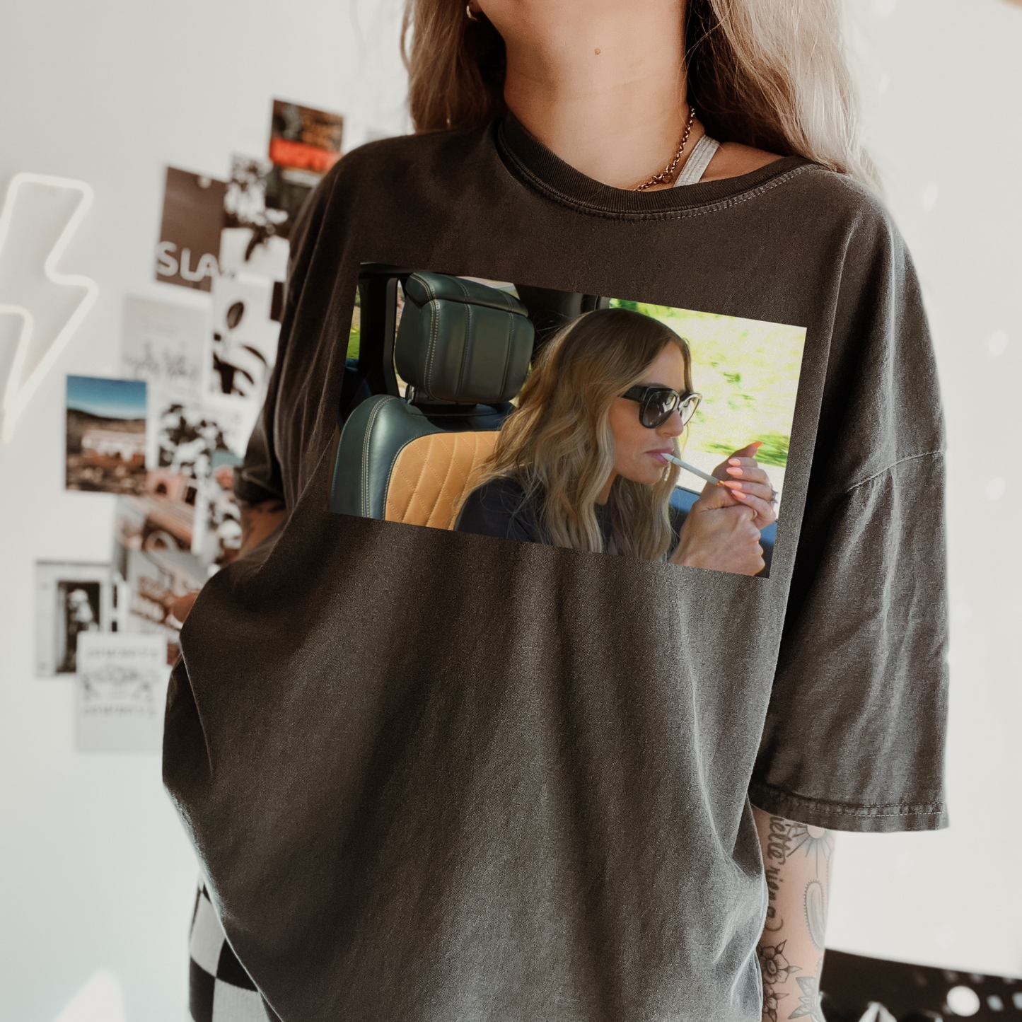 Dorit Smoking Cig Tee